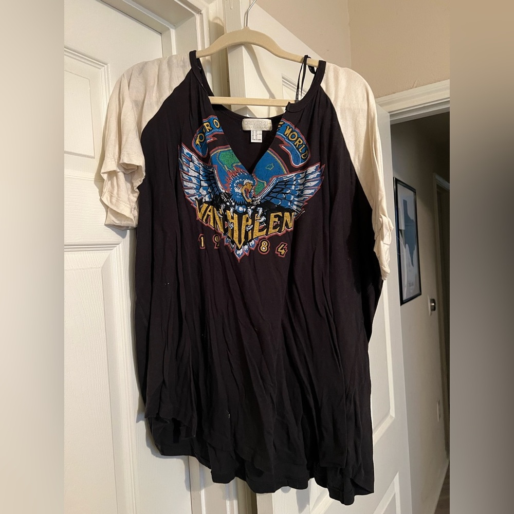 🖤 F21+ Van Halen Graphic T 🖤